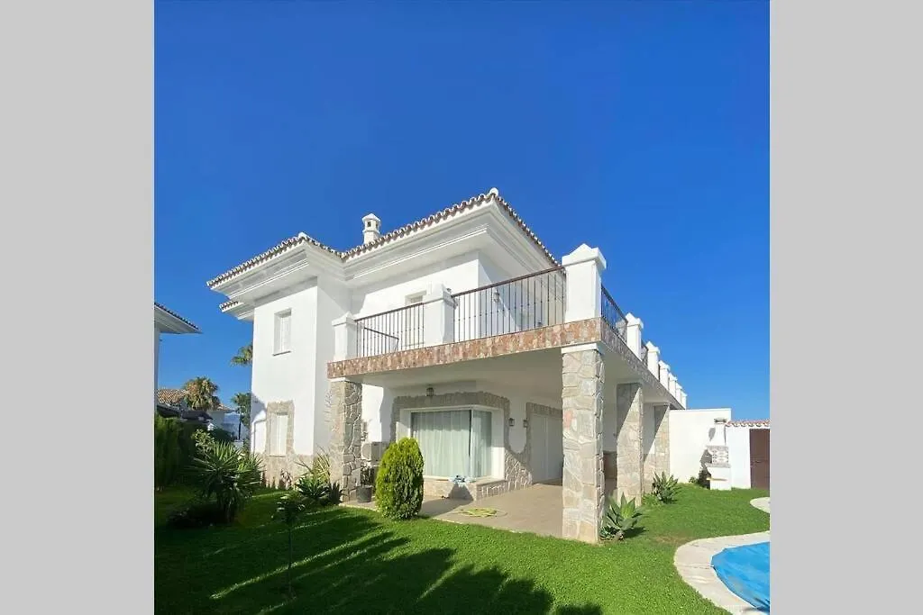 Comfortable House With Private Pool And Great View location